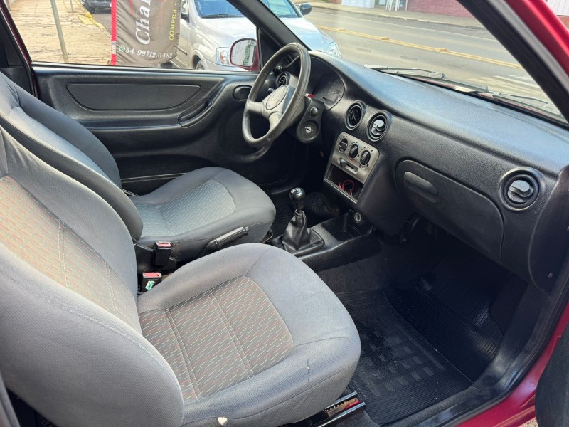 CELTA 1.0 MPFI 8V GASOLINA 2P MANUAL - 2003 - VACARIA