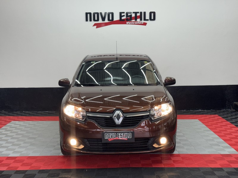 LOGAN 1.6 EXPRESSION 8V FLEX 4P MANUAL - 2015 - CAXIAS DO SUL