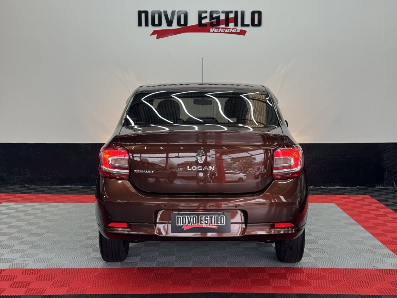 LOGAN 1.6 EXPRESSION 8V FLEX 4P MANUAL - 2015 - CAXIAS DO SUL
