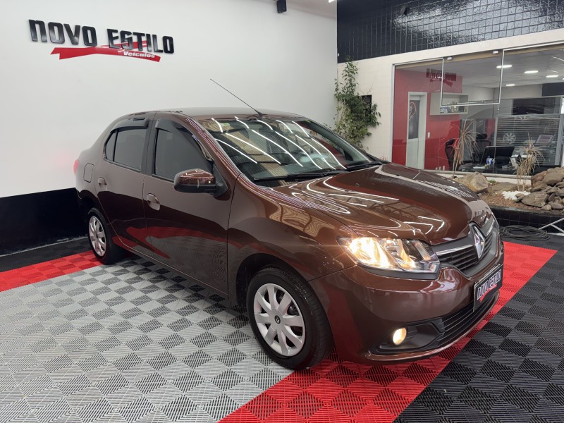 LOGAN 1.6 EXPRESSION 8V FLEX 4P MANUAL - 2015 - CAXIAS DO SUL