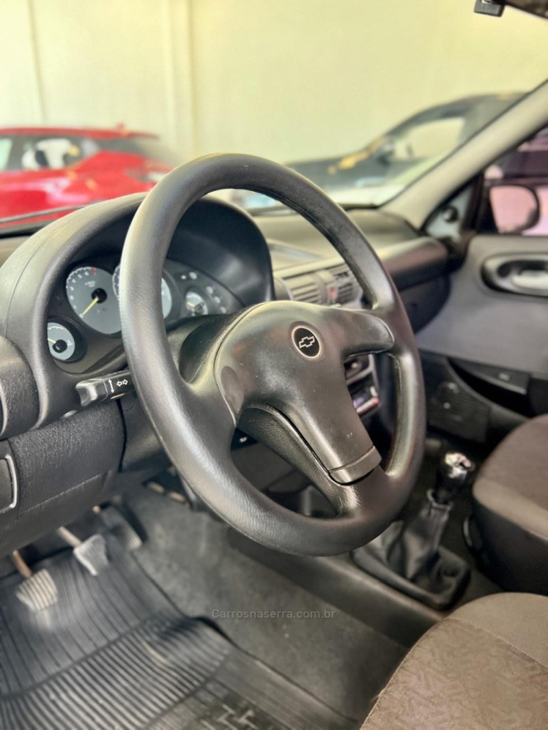 CORSA 1.0 MPFI CLASSIC SEDAN 8V GASOLINA 4P MANUAL - 2004 - BENTO GONçALVES