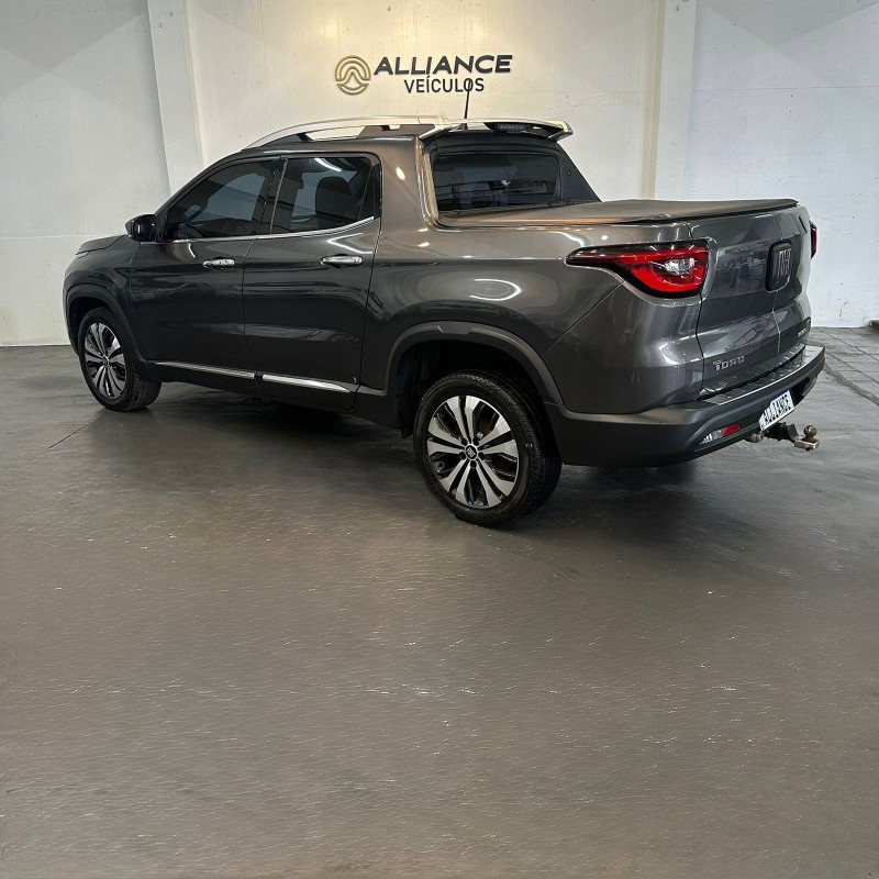 TORO 2.0 16V TURBO DIESEL VOLCANO AT9 4X4 AUTOMÁTICO - 2024 - CAXIAS DO SUL