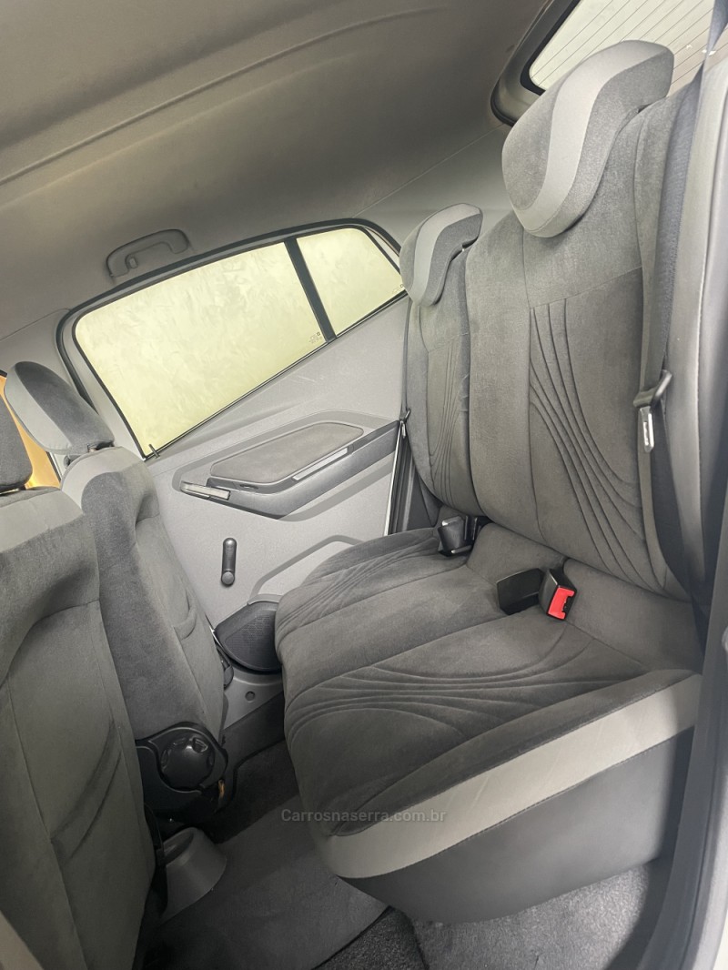 AGILE 1.4 MPFI LTZ 8V FLEX 4P MANUAL - 2011 - PAROBé