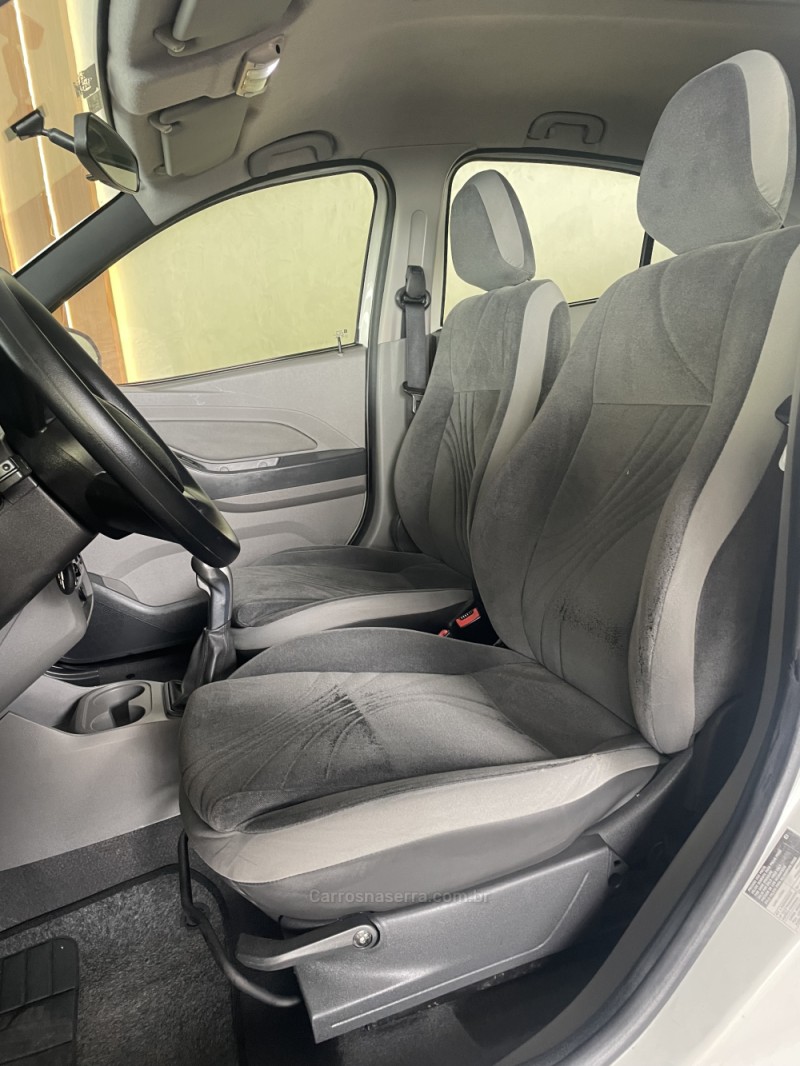 AGILE 1.4 MPFI LTZ 8V FLEX 4P MANUAL - 2011 - PAROBé