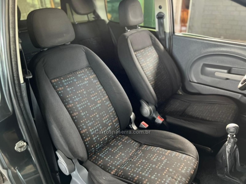 UNO 1.0 EVO VIVACE 8V FLEX 2P MANUAL - 2013 - CAXIAS DO SUL