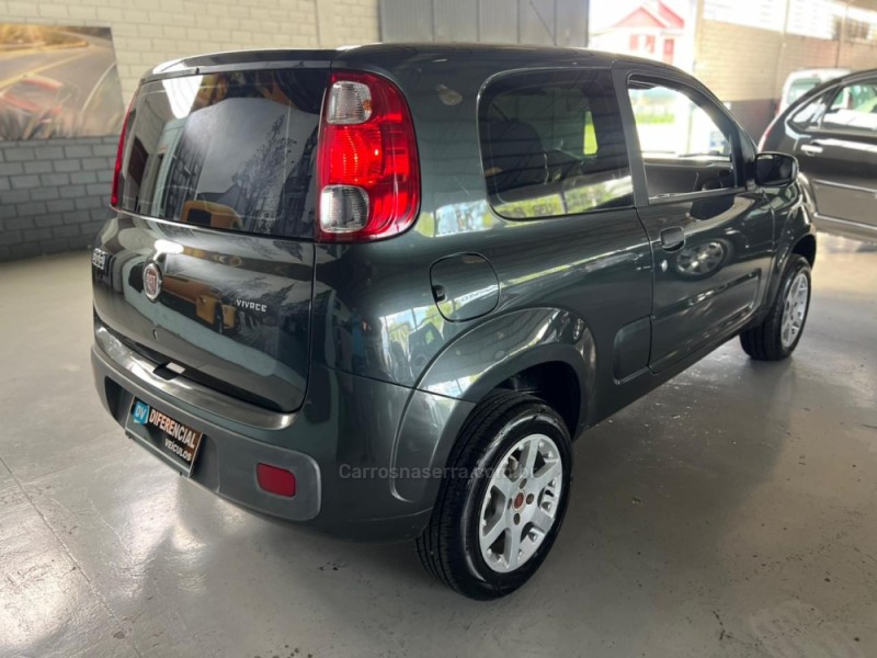 UNO 1.0 EVO VIVACE 8V FLEX 2P MANUAL - 2013 - CAXIAS DO SUL