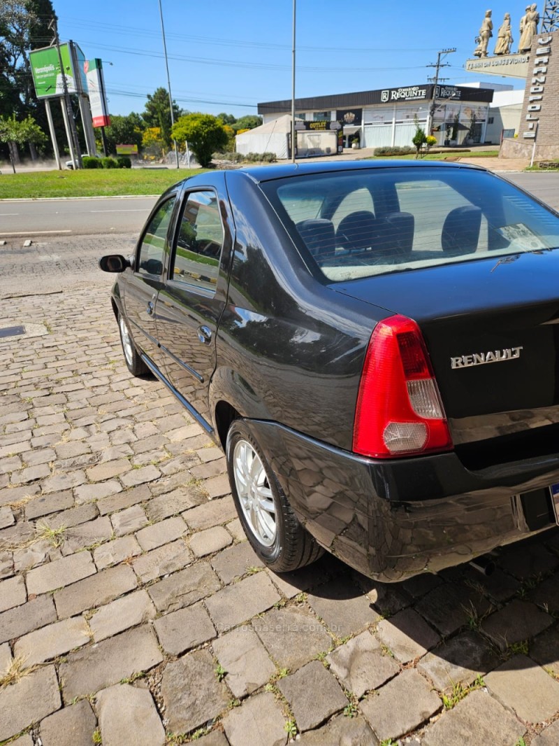 LOGAN 1.6 DYNAMIQUE 8V FLEX 4P MANUAL - 2008 - VERANóPOLIS