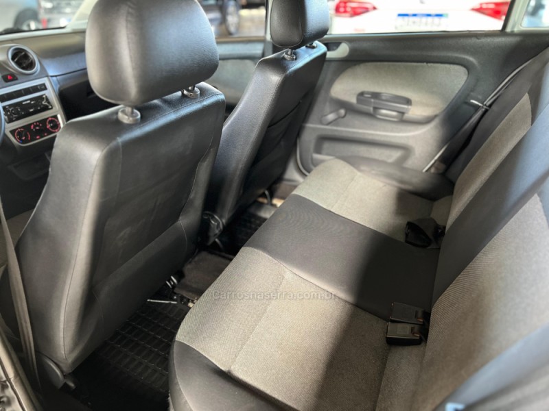 VOYAGE 1.0 MI CITY 8V FLEX 4P MANUAL - 2014 - CAXIAS DO SUL