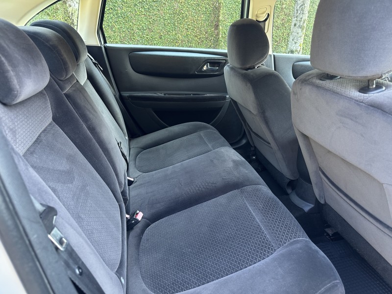 C4 2.0 GLX PALLAS 16V FLEX 4P MANUAL - 2011 - CAXIAS DO SUL