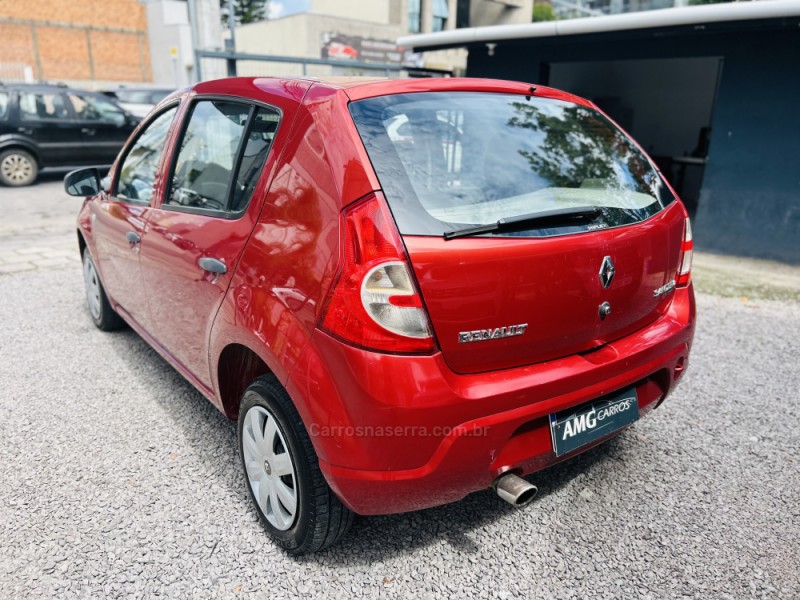 SANDERO 1.0 AUTHENTIQUE 16V FLEX 4P MANUAL - 2011 - CAXIAS DO SUL