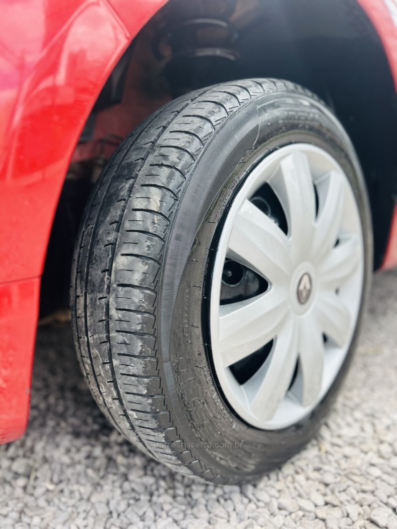 SANDERO 1.0 AUTHENTIQUE 16V FLEX 4P MANUAL - 2011 - CAXIAS DO SUL