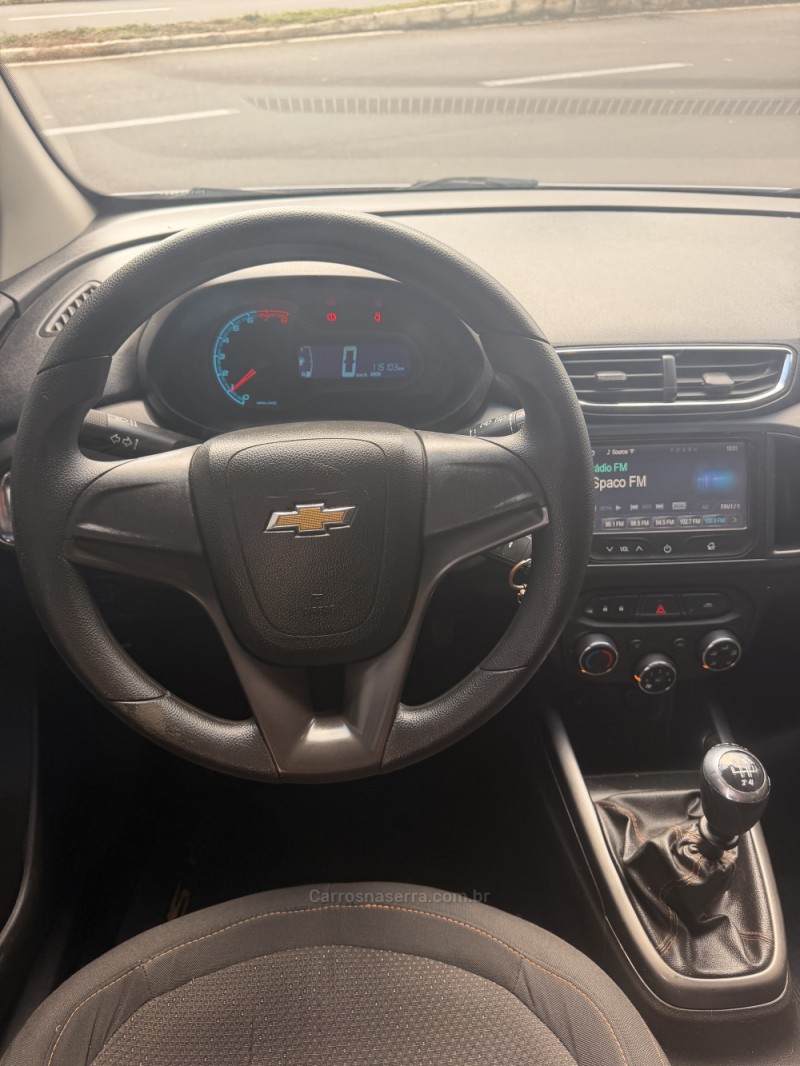 ONIX 1.4 MPFI LT 8V FLEX 4P MANUAL - 2015 - FARROUPILHA