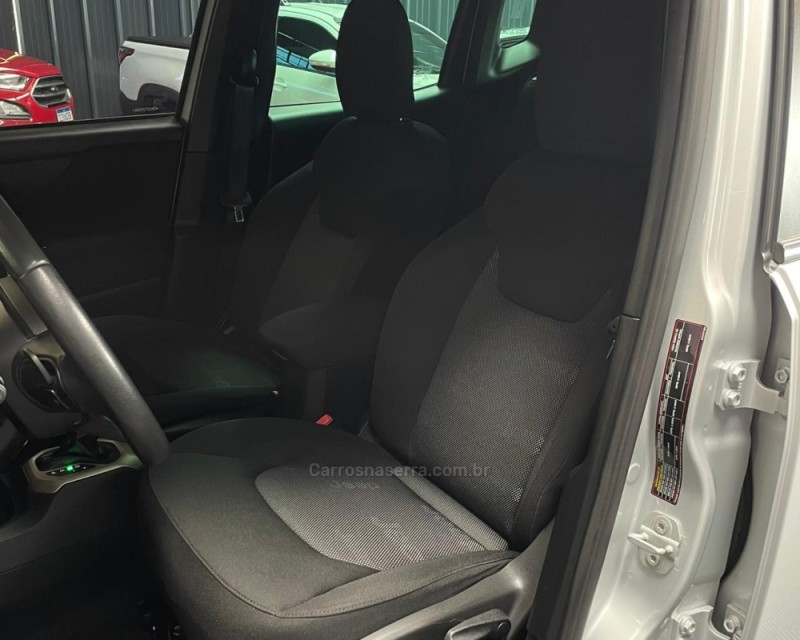 RENEGADE 2.0 16V TURBO DIESEL LONGITUDE 4P 4X4 AUTOMÁTICO - 2016 - VACARIA