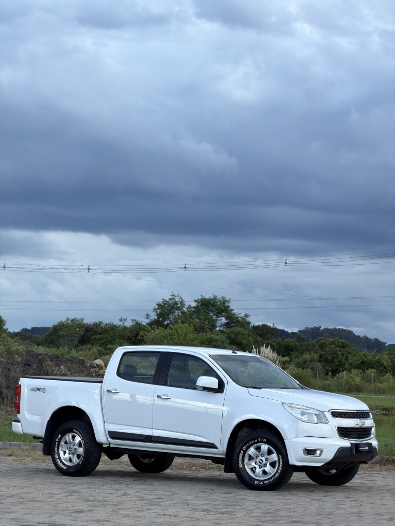 S10 2.8 LT 4X4 CD 16V TURBO DIESEL 4P AUTOMÁTICO - 2013 - ANTôNIO PRADO