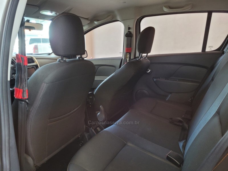 SANDERO 1.6 STEPWAY 8V FLEX 4P AUTOMATIZADO - 2018 - CANELA
