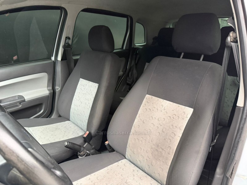 FIESTA 1.0 SE 8V FLEX 4P MANUAL - 2010 - ESTâNCIA VELHA