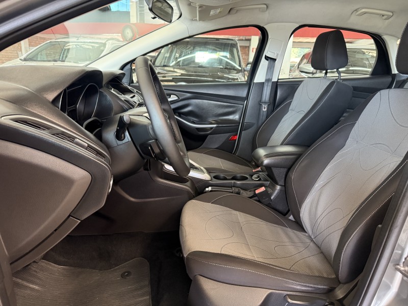 FOCUS 2.0 SE 16V FLEX 4P AUTOMÁTICO - 2015 - FARROUPILHA