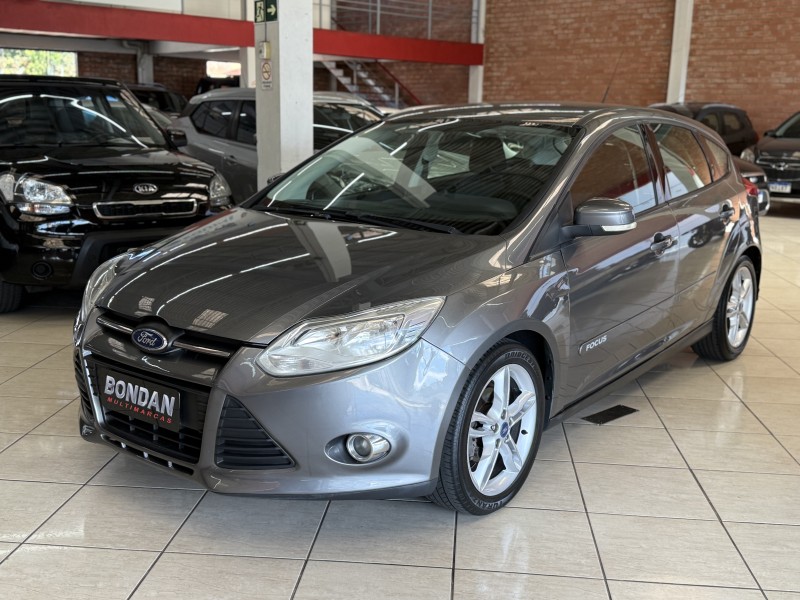 focus 2.0 se 16v flex 4p automatico 2015 farroupilha