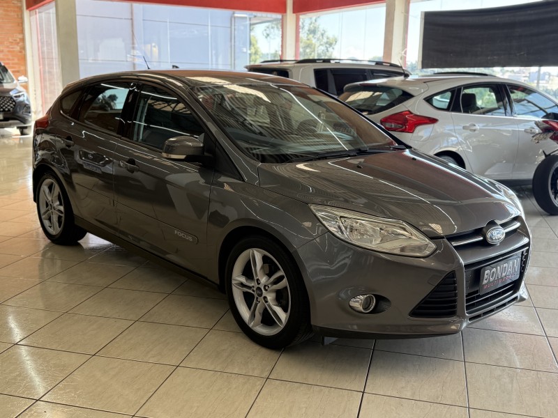 FOCUS 2.0 SE 16V FLEX 4P AUTOMÁTICO - 2015 - FARROUPILHA
