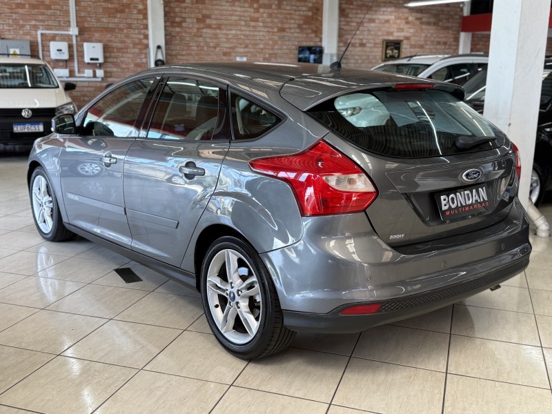 FOCUS 2.0 SE 16V FLEX 4P AUTOMÁTICO - 2015 - FARROUPILHA