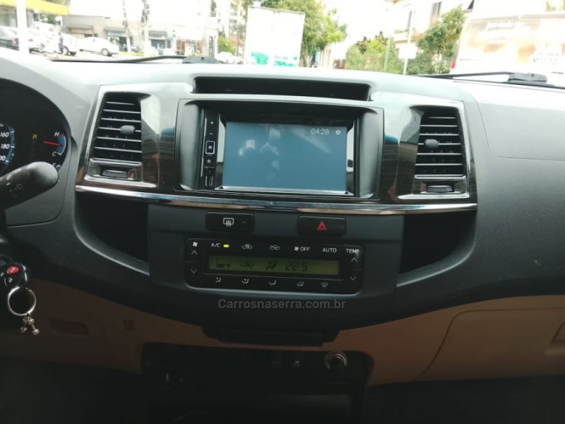 HILUX SW4 3.0 SRV 4X4 7 LUGARES 16V TURBO INTERCOOLER DIESEL 4P AUTOMÁTICO - 2015 - NOVO HAMBURGO