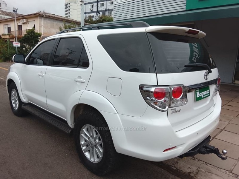 HILUX SW4 3.0 SRV 4X4 7 LUGARES 16V TURBO INTERCOOLER DIESEL 4P AUTOMÁTICO - 2015 - NOVO HAMBURGO