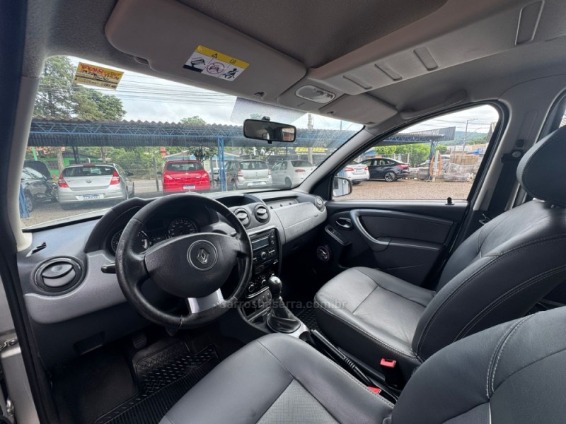DUSTER 2.0 DYNAMIQUE 4X2 16V FLEX 4P MANUAL - 2012 - IGREJINHA