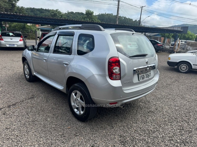 DUSTER 2.0 DYNAMIQUE 4X2 16V FLEX 4P MANUAL - 2012 - IGREJINHA