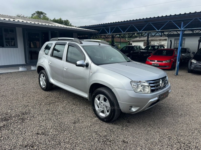 DUSTER 2.0 DYNAMIQUE 4X2 16V FLEX 4P MANUAL - 2012 - IGREJINHA