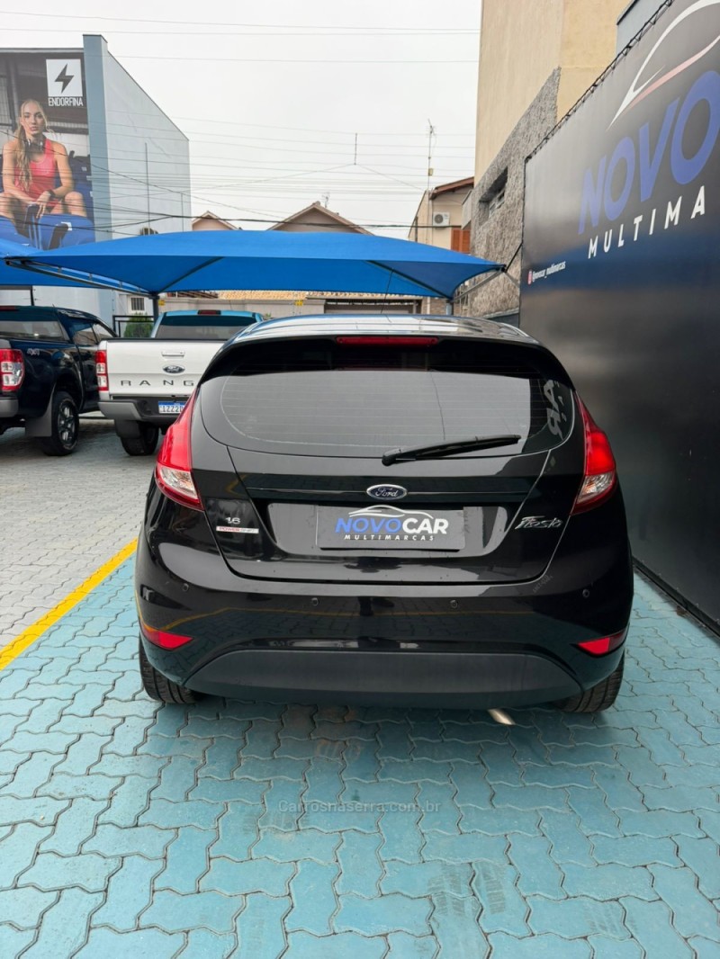 FIESTA 1.6 SE HATCH 16V FLEX 4P AUTOMÁTICO - 2014 - ESTâNCIA VELHA