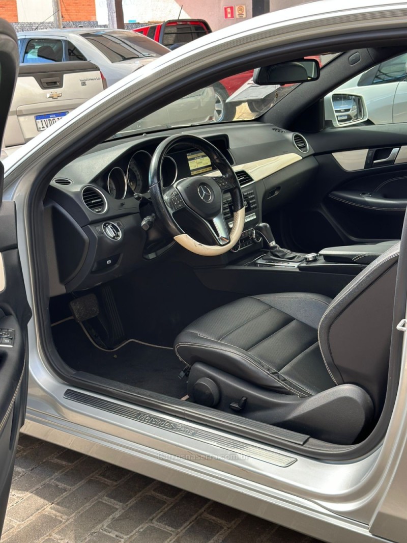 C 180 1.8 CGI COUPÉ TURBO 16V GASOLINA 2P AUTOMÁTICO - 2012 - PASSO FUNDO