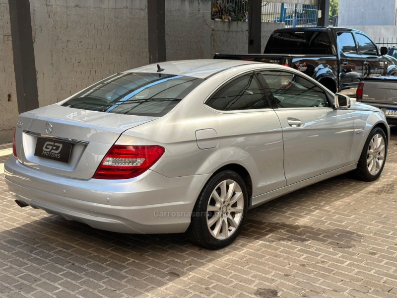 C 180 1.8 CGI COUPÉ TURBO 16V GASOLINA 2P AUTOMÁTICO - 2012 - PASSO FUNDO