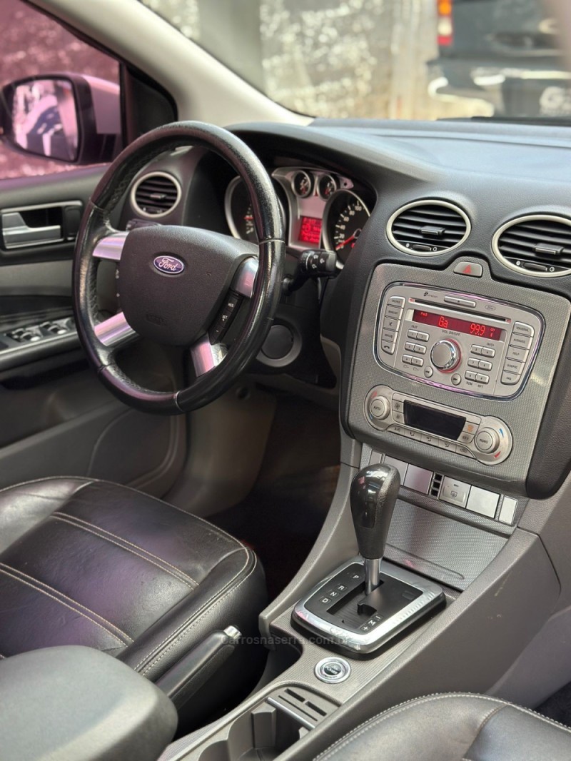 FOCUS 2.0 TITANIUM SEDAN 16V FLEX 4P AUTOMÁTICO - 2012 - PASSO FUNDO