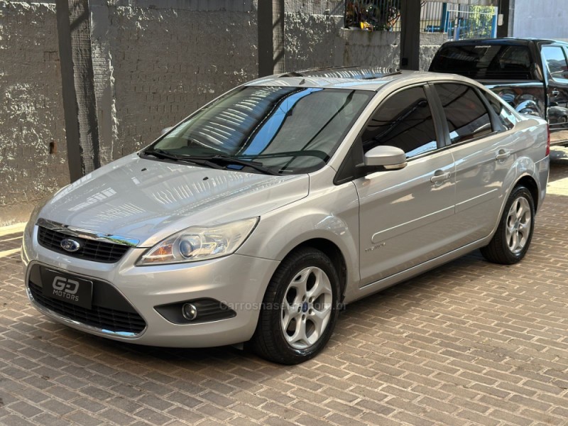 focus 2.0 titanium sedan 16v flex 4p automatico 2012 passo fundo
