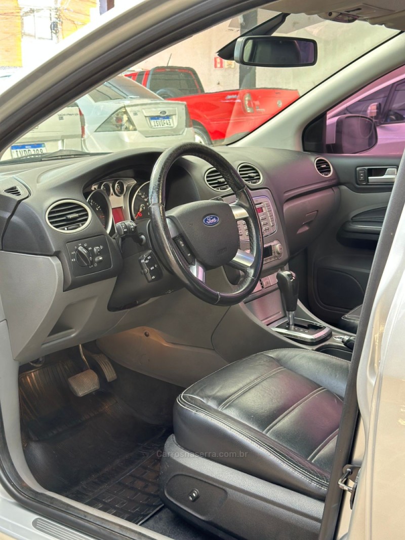 FOCUS 2.0 TITANIUM SEDAN 16V FLEX 4P AUTOMÁTICO - 2012 - PASSO FUNDO