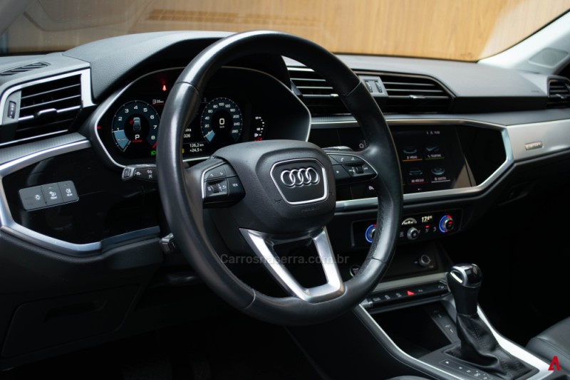 Q3 2.0 TFSI PERFORMANCE SPORTBACK TURBO GASOLINA 4P AUTOMÁTICO - 2022 - GARIBALDI