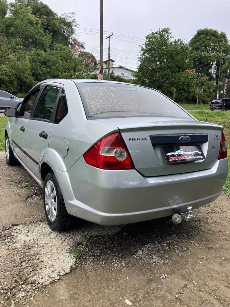 FIESTA 1.6 MPI SEDAN 8V FLEX 4P MANUAL - 2005 - CAXIAS DO SUL
