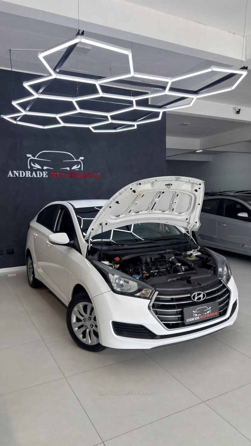 HB20S 1.0 COMFORT PLUS 12V FLEX 4P MANUAL - 2017 - CAXIAS DO SUL