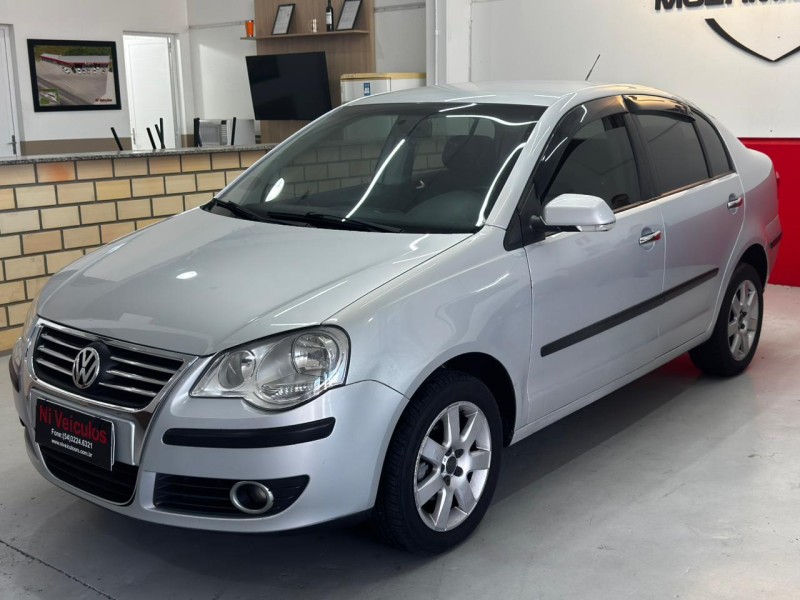 POLO 1.6 MI COMFORTLINE 8V FLEX 4P MANUAL - 2010 - CAXIAS DO SUL