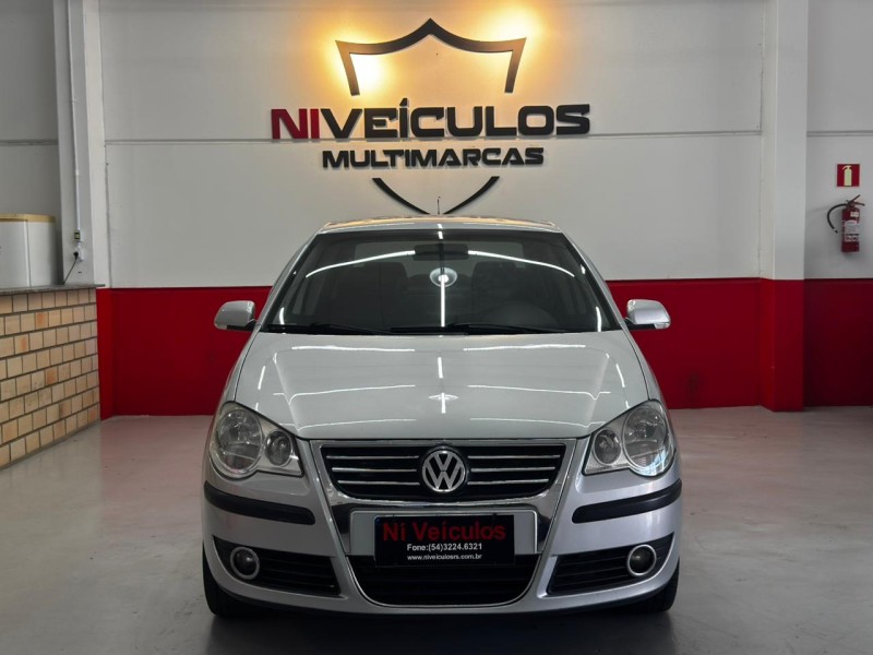 POLO 1.6 MI COMFORTLINE 8V FLEX 4P MANUAL - 2010 - CAXIAS DO SUL