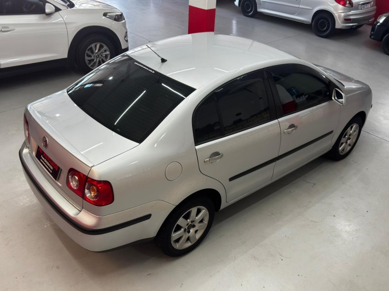 POLO 1.6 MI COMFORTLINE 8V FLEX 4P MANUAL - 2010 - CAXIAS DO SUL