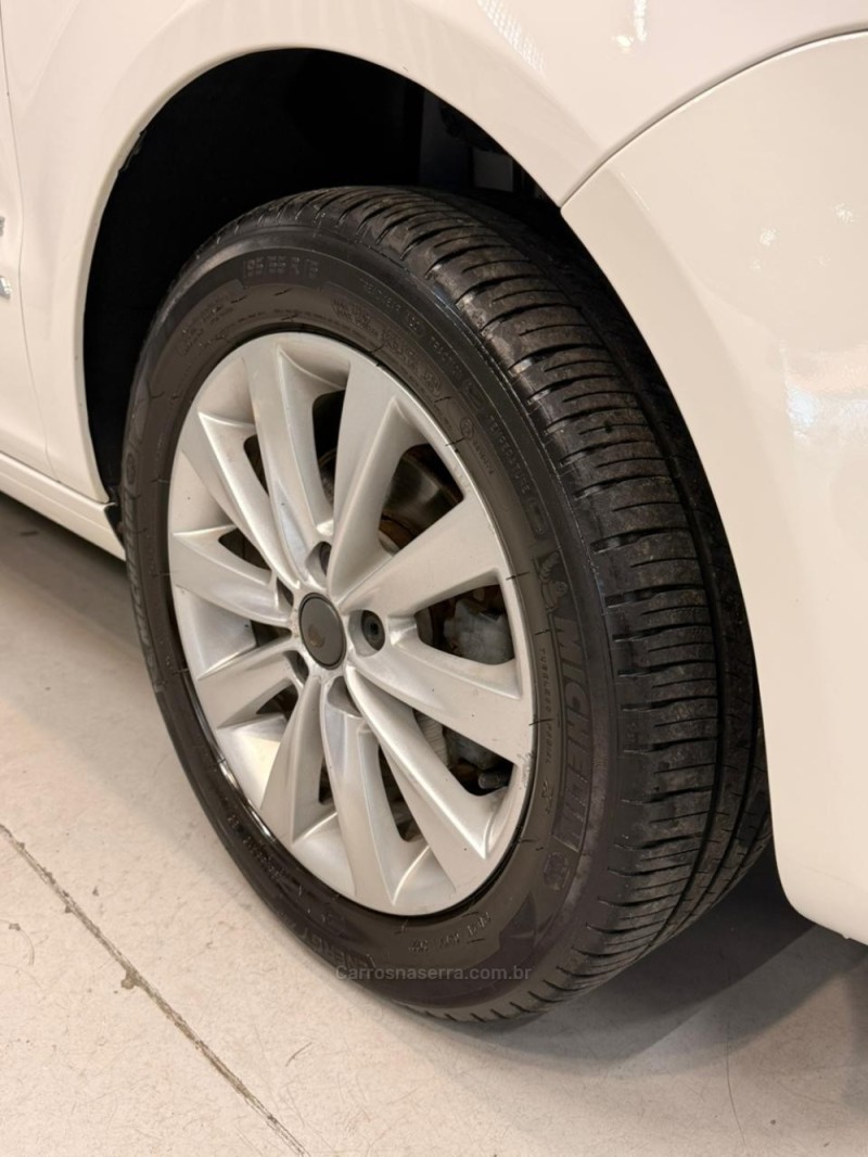 FOX 1.6 MI PRIME 8V FLEX 4P MANUAL - 2012 - CAXIAS DO SUL