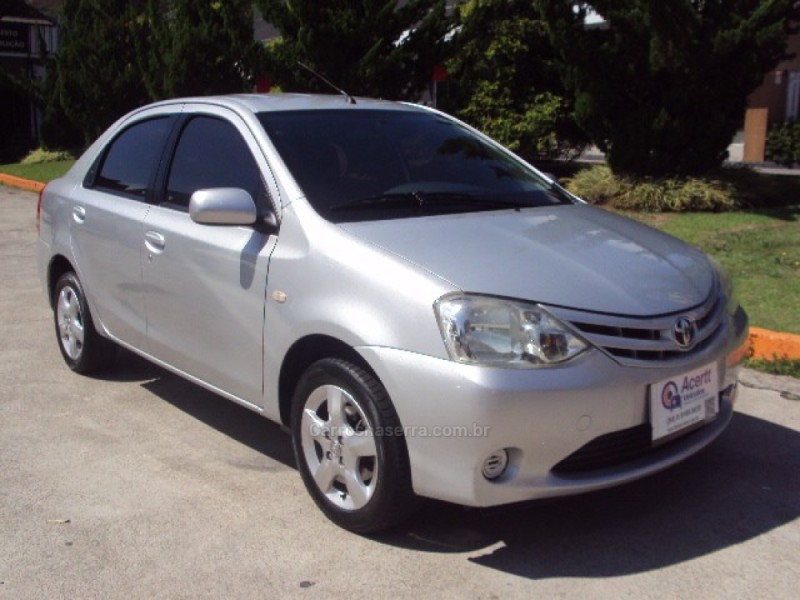 etios 1.5 x plus sedan 16v flex 4p manual 2013 caxias do sul