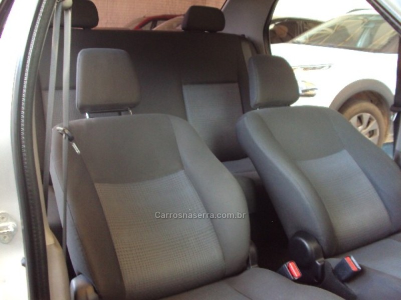 ETIOS 1.5 X PLUS SEDAN 16V FLEX 4P MANUAL - 2013 - CAXIAS DO SUL