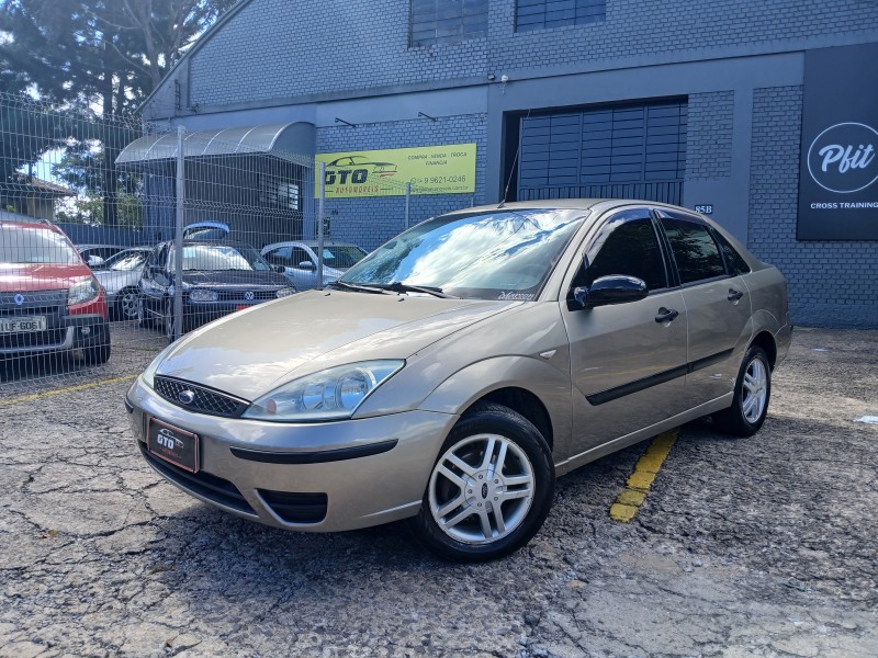 focus 2.0 glx 16v flex 4p automatico 2005 farroupilha