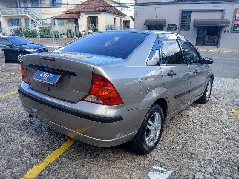 FOCUS 2.0 GLX 16V FLEX 4P AUTOMÁTICO - 2005 - FARROUPILHA