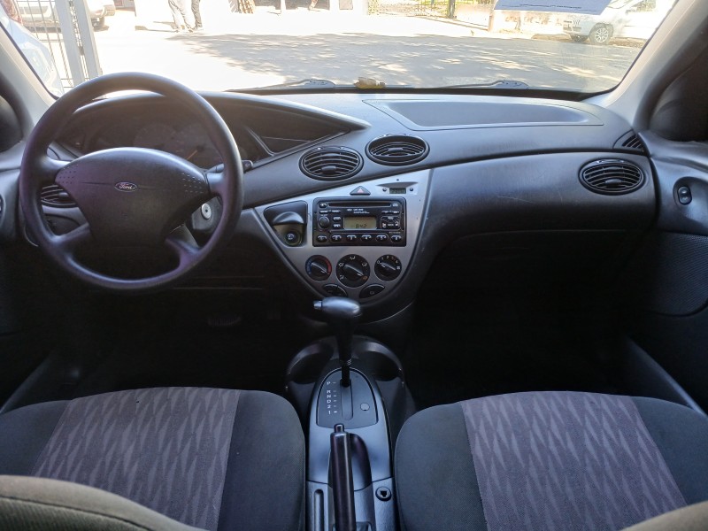 FOCUS 2.0 GLX 16V FLEX 4P AUTOMÁTICO - 2005 - FARROUPILHA
