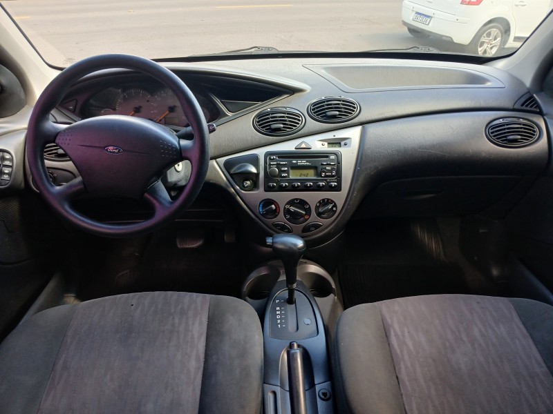 FOCUS 2.0 GLX 16V FLEX 4P AUTOMÁTICO - 2005 - FARROUPILHA