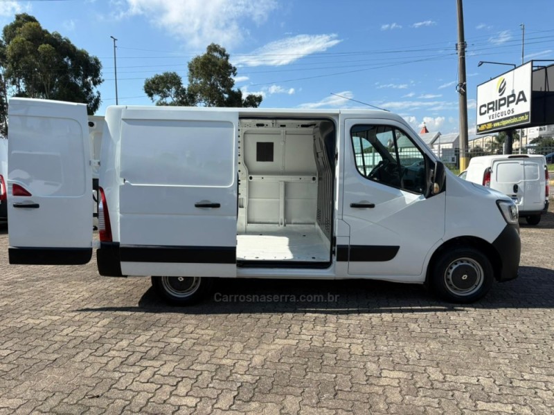 MASTER 2.3 FURGÃO L1H1 16V TURBO INTERCOOLER DIESEL 4P MANUAL - 2023 - FARROUPILHA