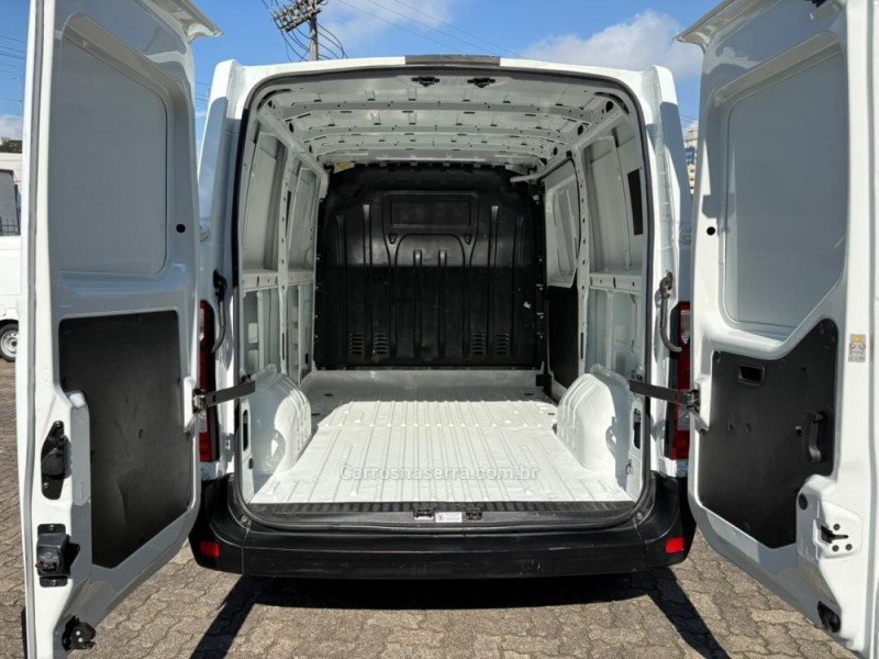 MASTER 2.3 FURGÃO L1H1 16V TURBO INTERCOOLER DIESEL 4P MANUAL - 2023 - FARROUPILHA